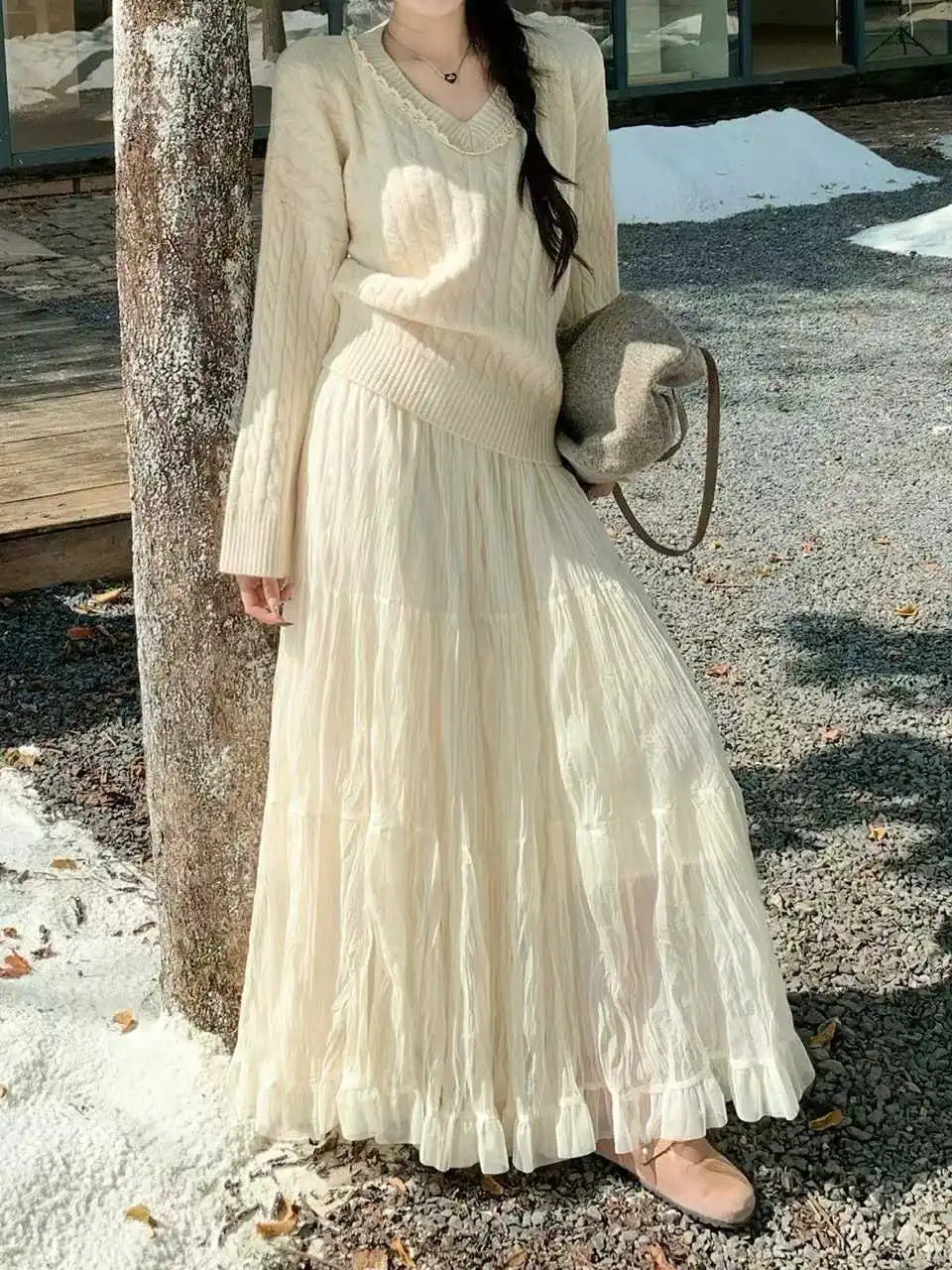 Elegant Pleated Skirt for Women with Elastic Waist Slim Fit A-Line Long Design Spring 2026 Fashion Trend